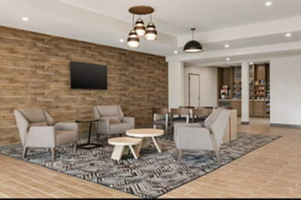 Candlewood Suites Mount Pleasant by IHG photo 29