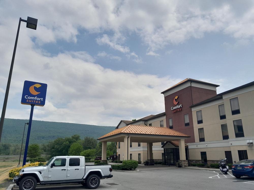 Comfort Suites Altoona North photo 22