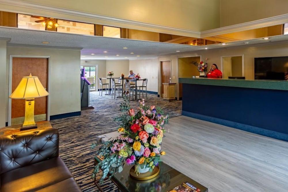 Bally's Vicksburg Casino Hotel photo 6