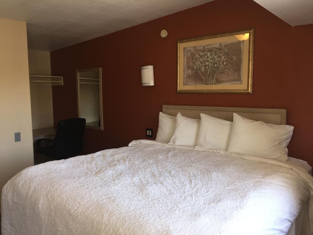 Desert Inn photo 4
