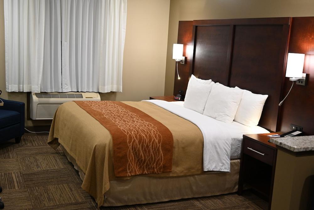 Giles Hotel Inn & Suites photo 3