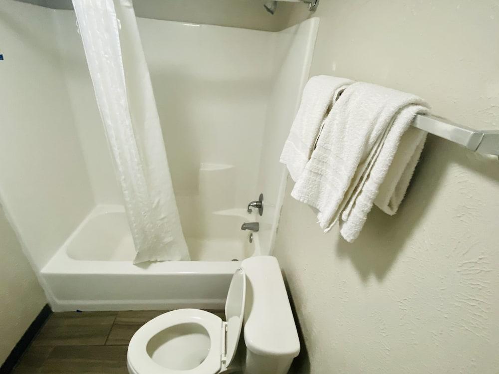 Executive Inn Kingsville photo 15