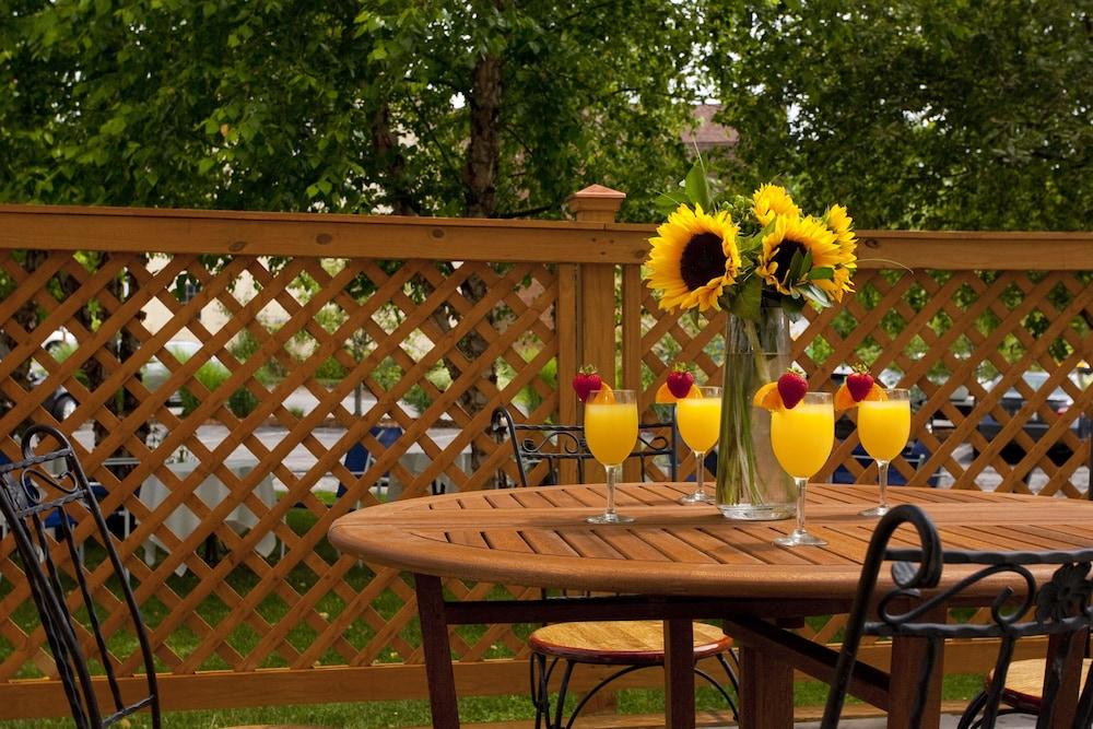 La Tourelle Inn & Spa photo 45