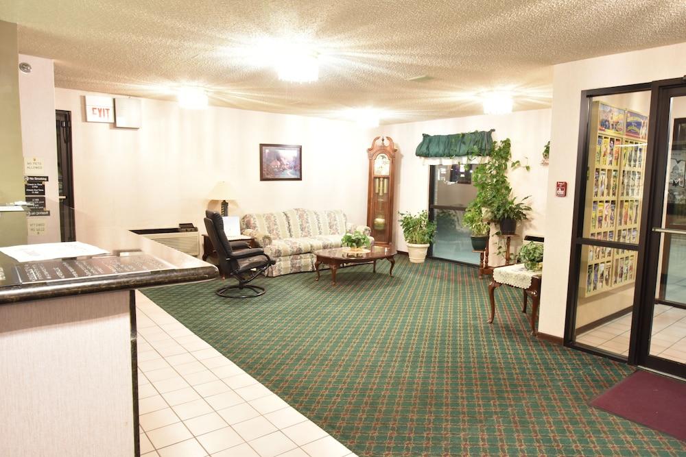 Super 8 by Wyndham Springfield/Battlefield photo 16