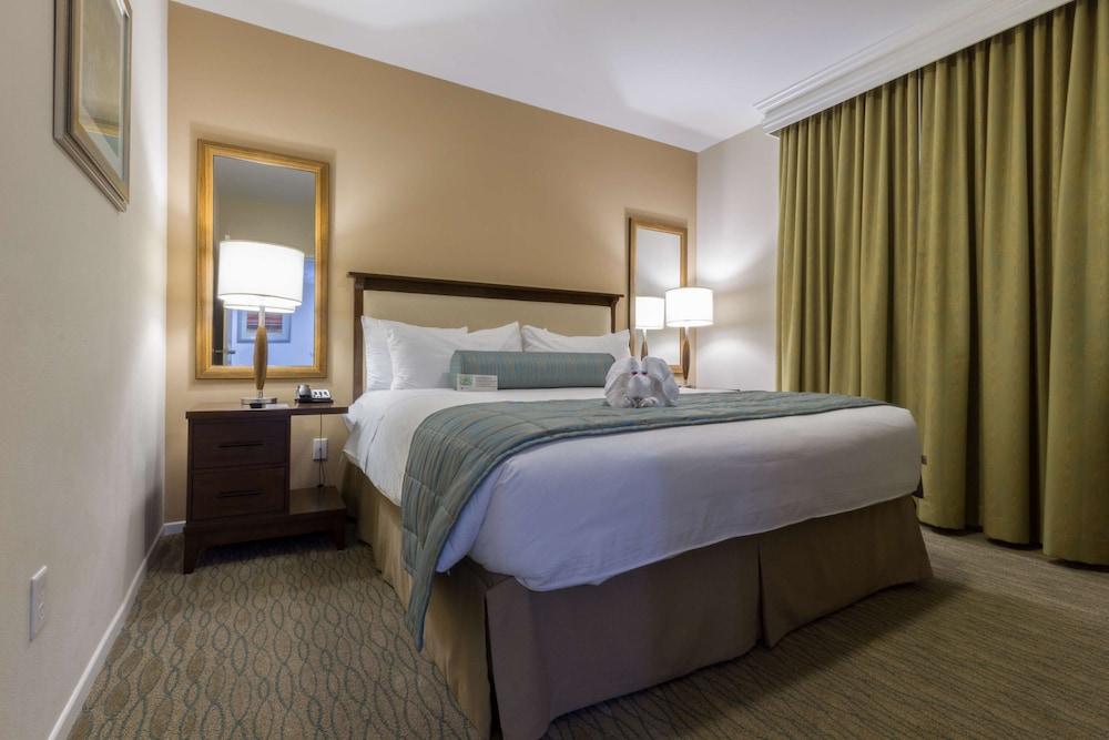 Grand Pacific Palisades photo 29