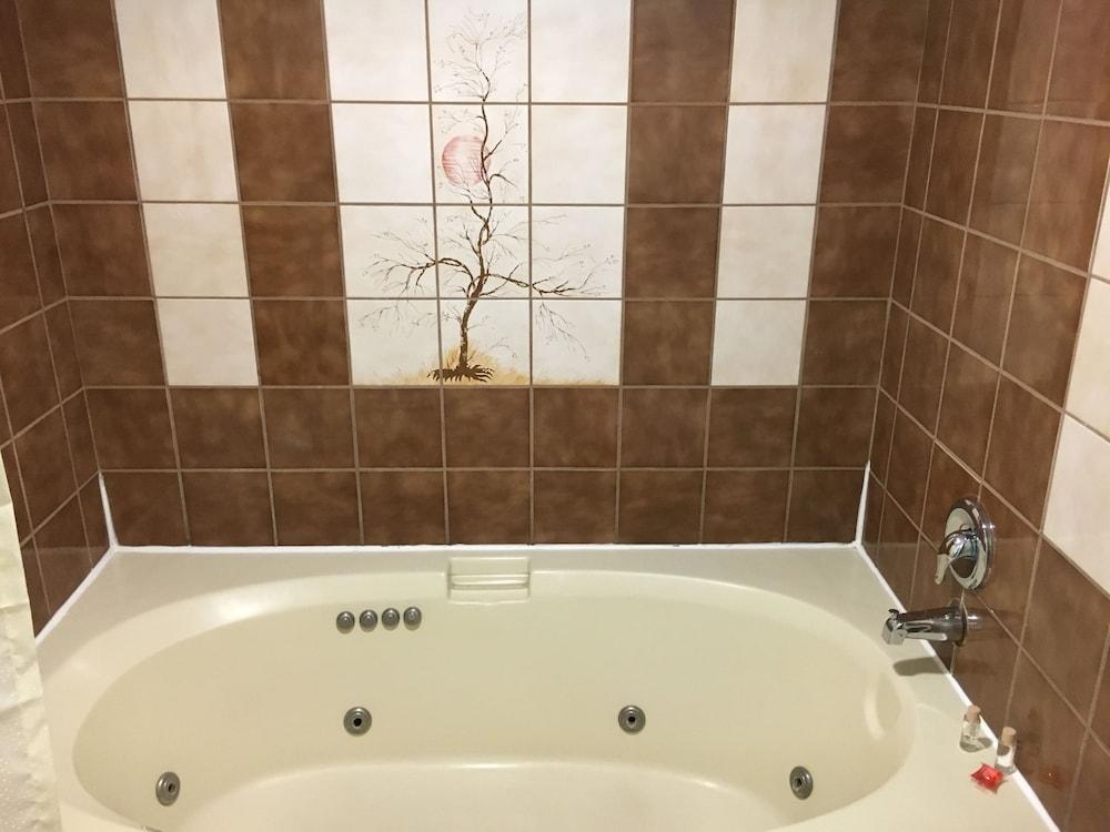 Starlite Motel photo 28