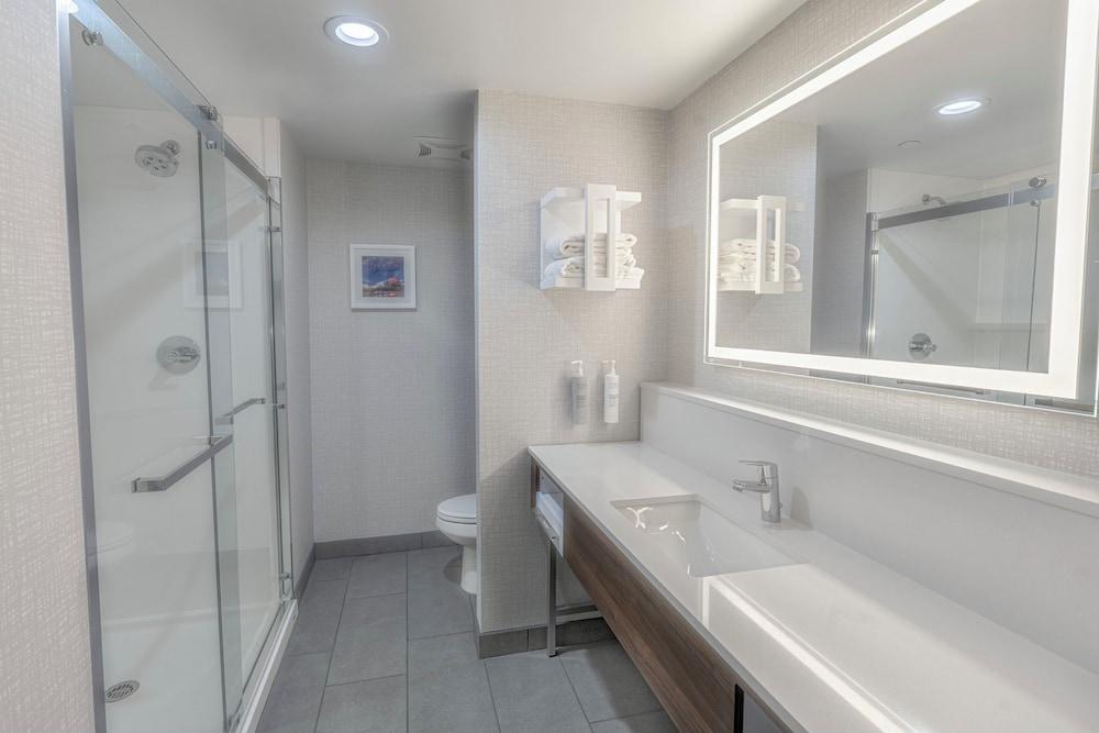 Hampton Inn By Hilton Santa Clarita-Valencia photo 12