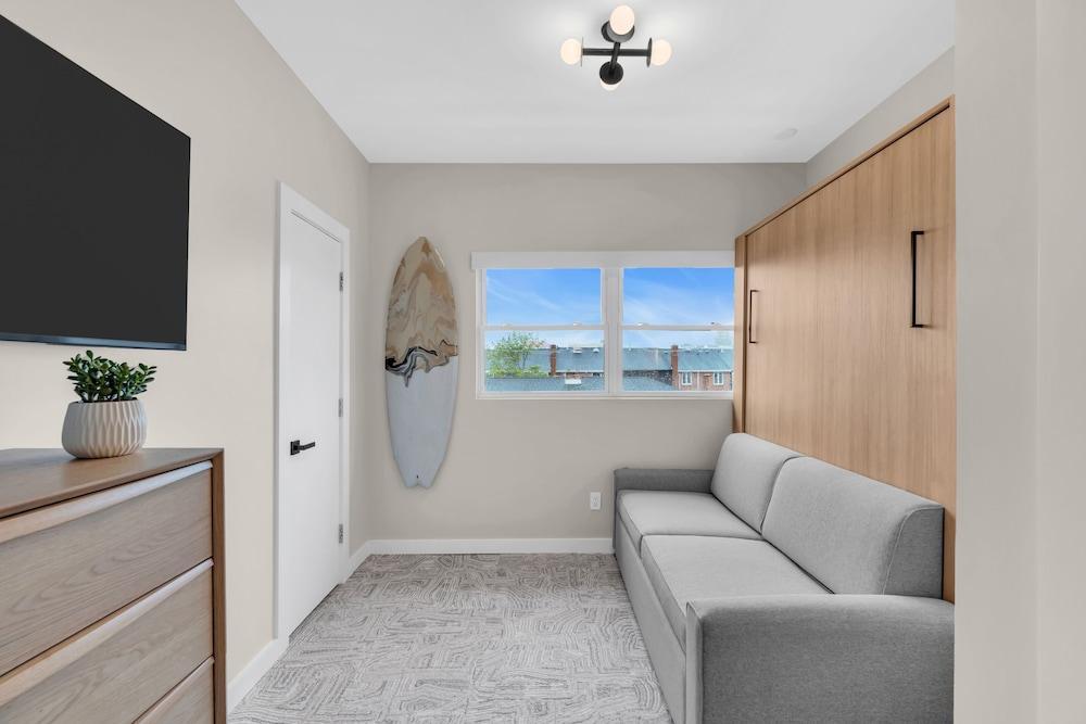 The St Laurent Social Club & Guest Rooms photo 6