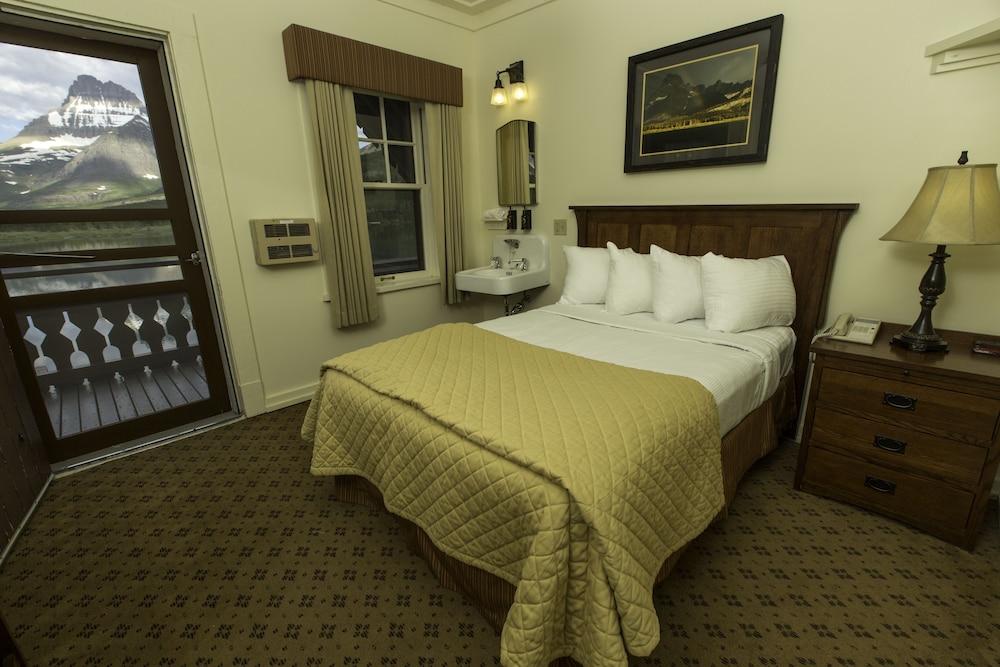 Many Glacier Hotel - Inside the Park photo 7