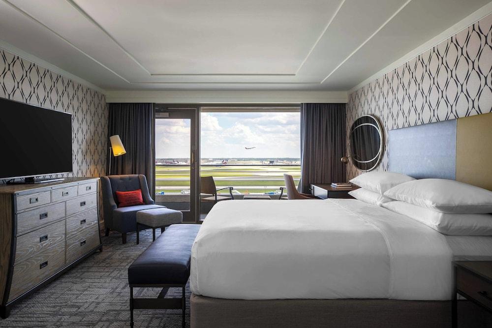 Renaissance Concourse Atlanta Airport Hotel photo 11