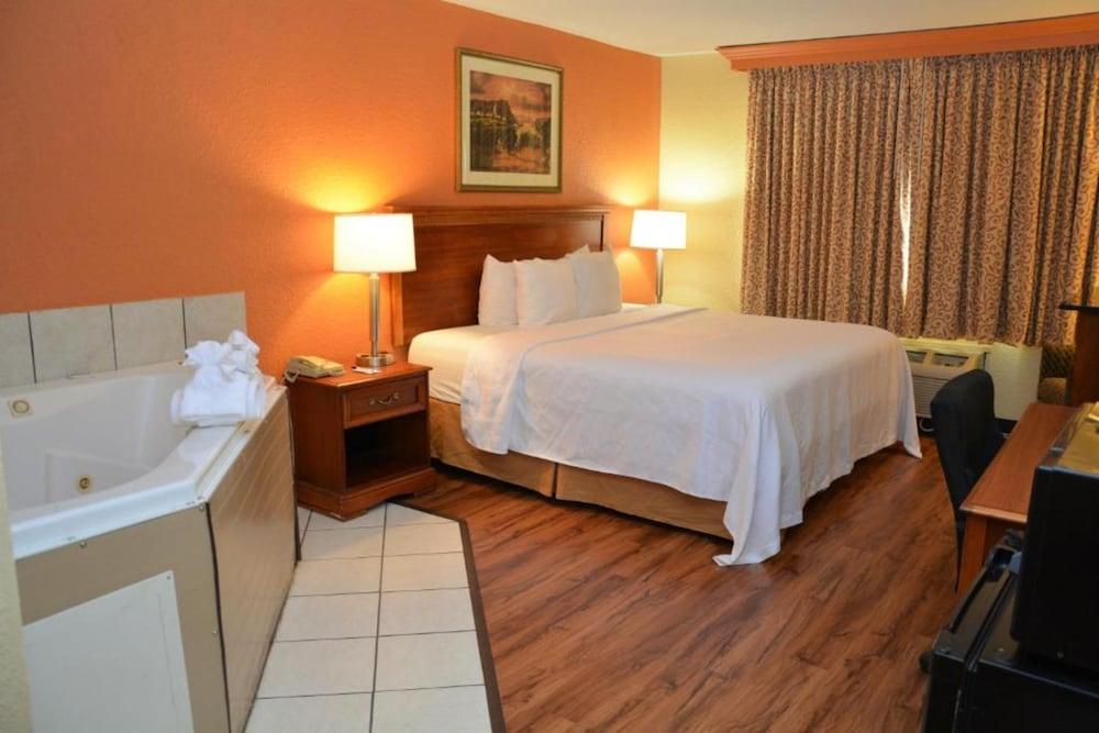 Buckeye Inn Express photo 5