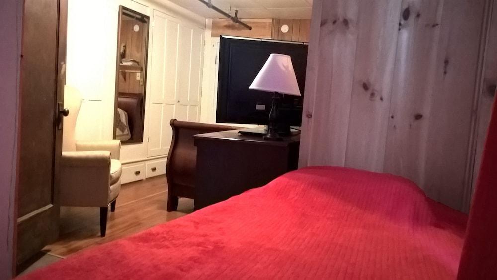 The Baseball Hotel photo 74