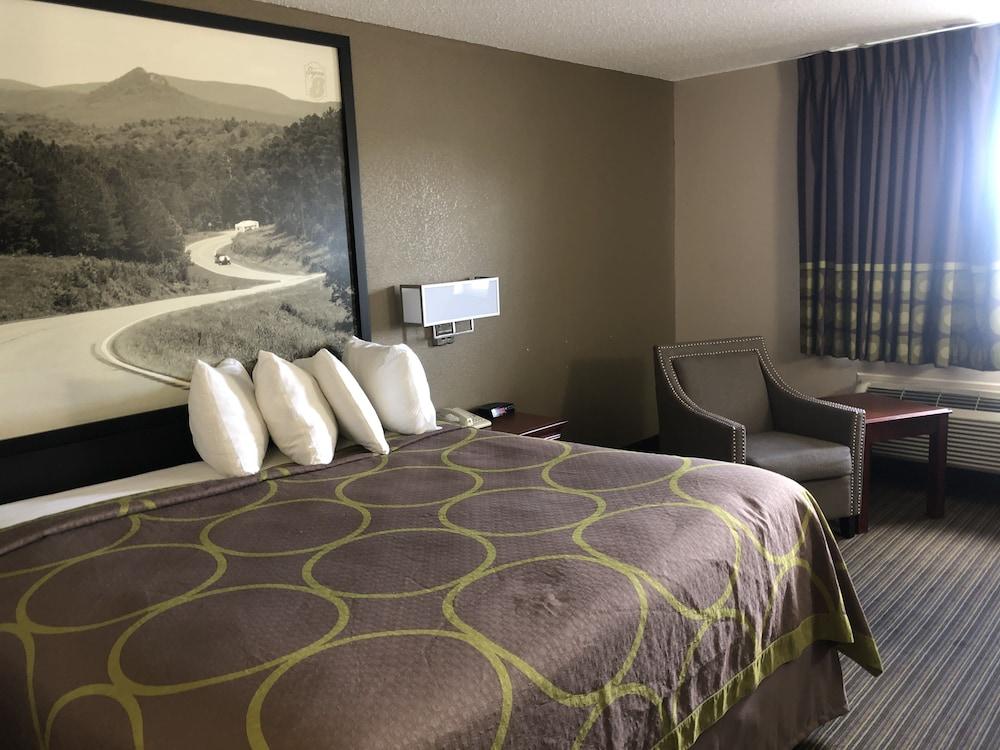 Quality Inn Neosho photo 25