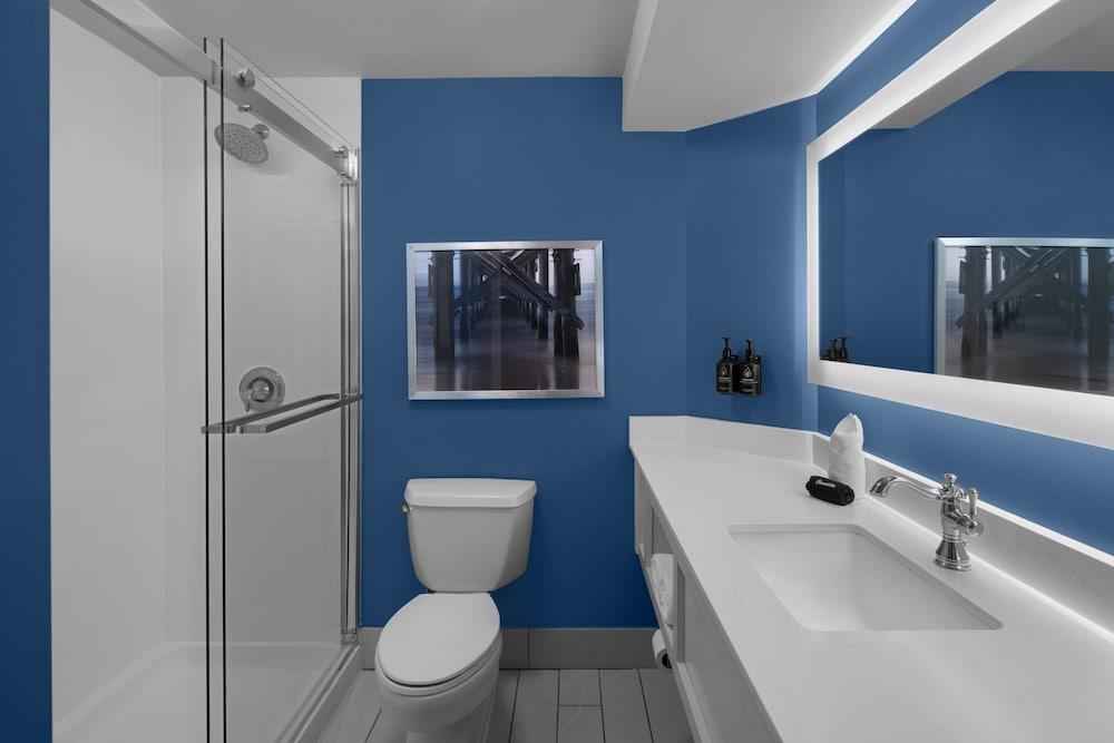 Hotel Indigo Mount Pleasant by IHG photo 13