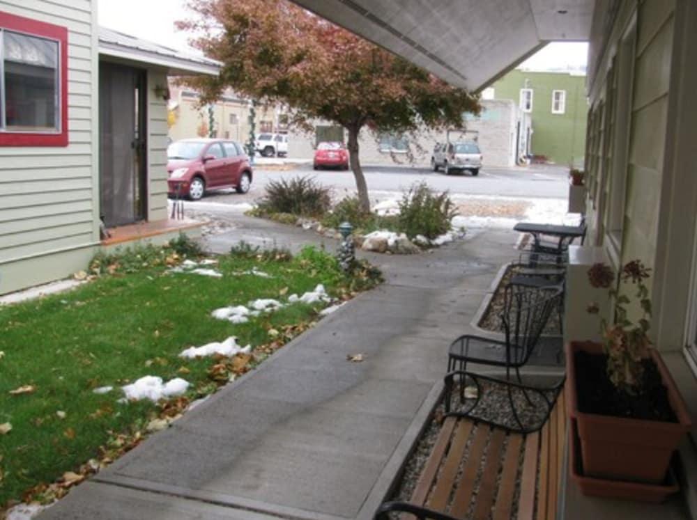 Riverwalk Inn photo 24