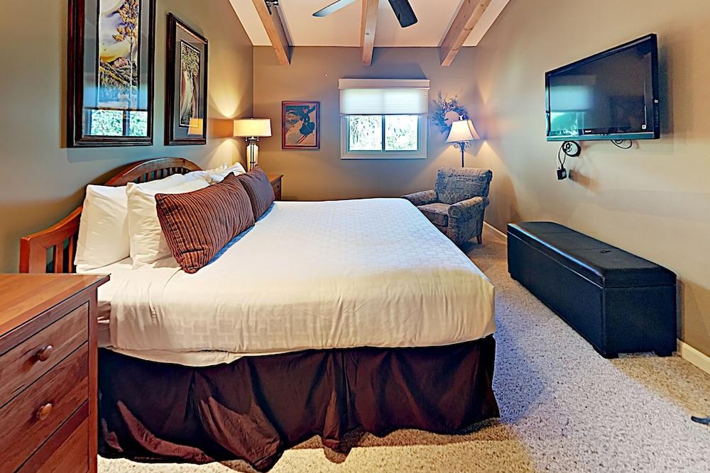The Timberline Condominiums photo 55