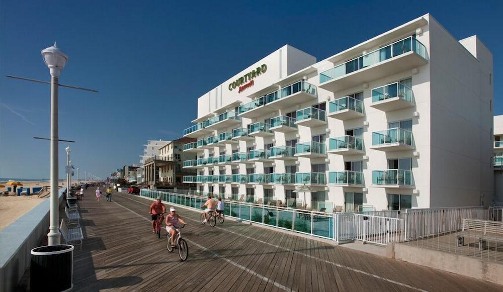 Miramar Condominiums photo 4
