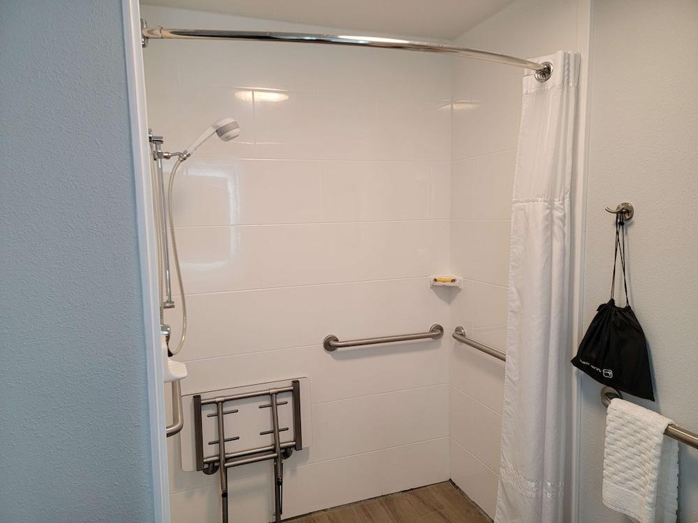 Best Western Plus Lexington Inn photo 21