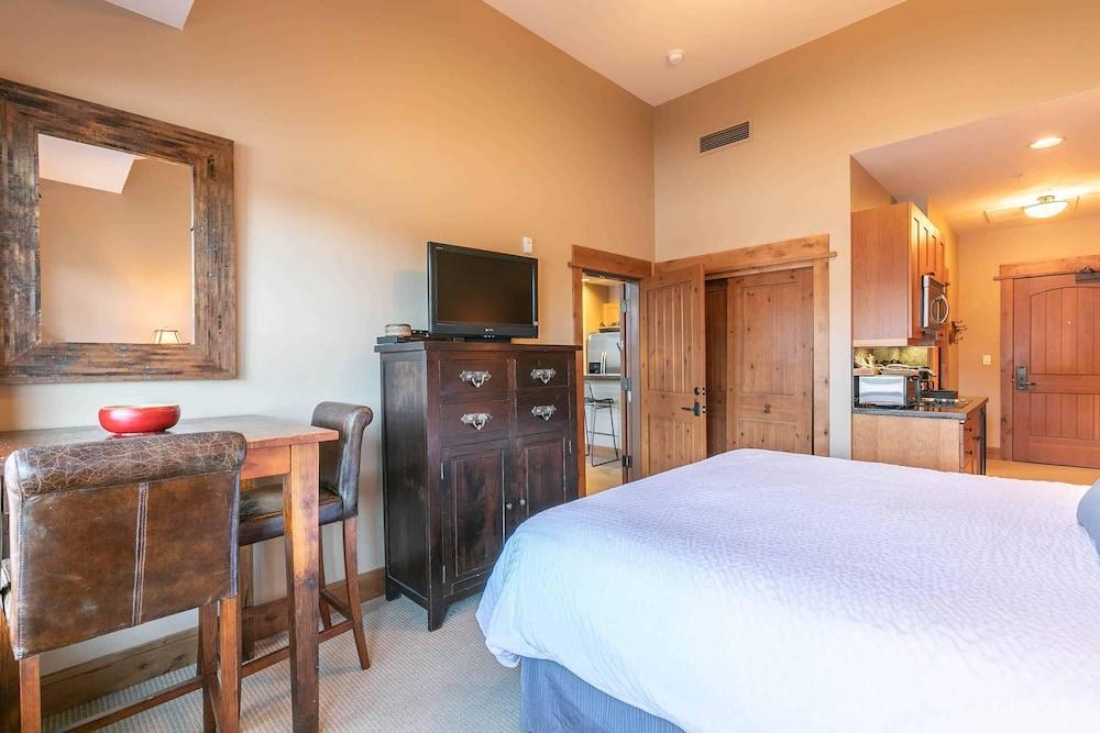 East West Hospitality Tahoe photo 100