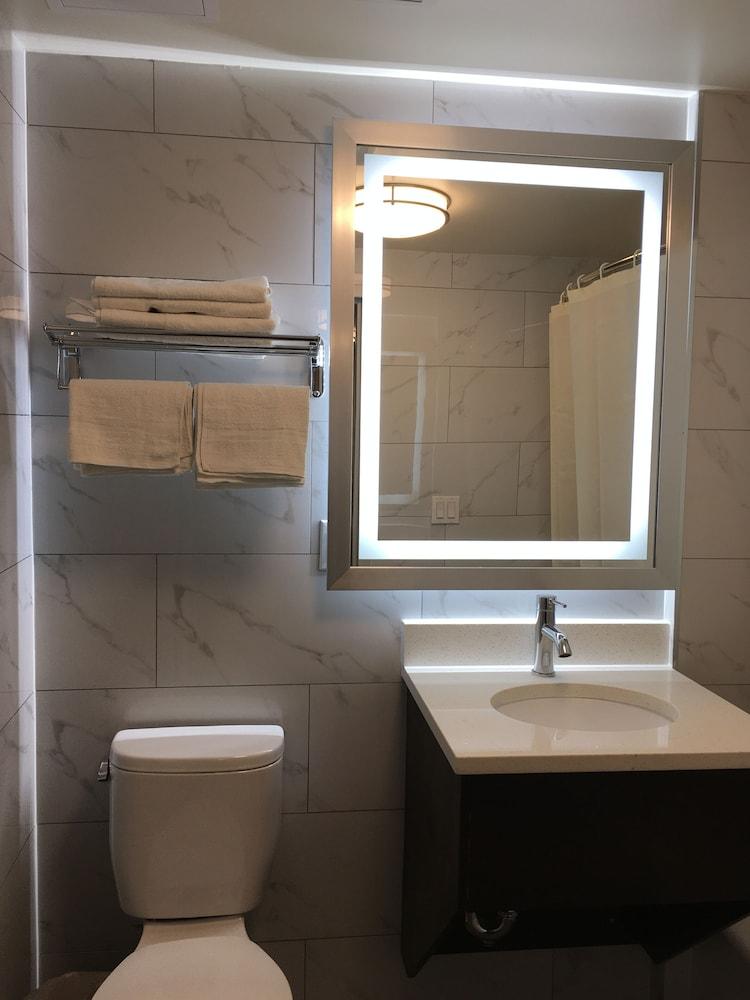 Magna Hotel photo 8