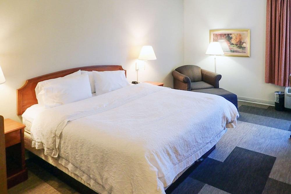 Comfort Inn & Suites Mt. Holly - Westampton photo 69