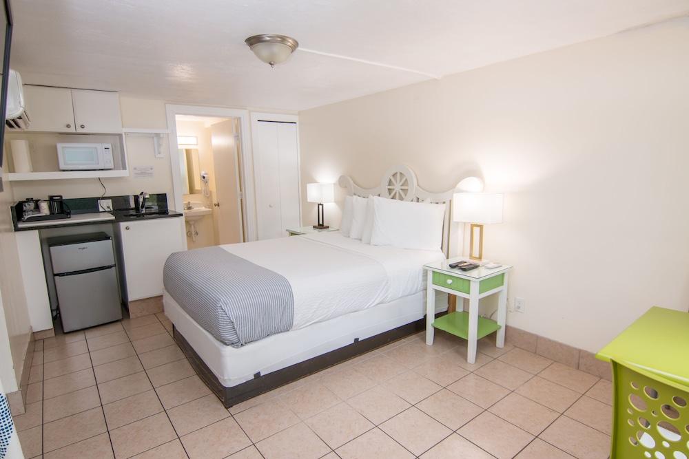 Magic Beach Motel photo 22