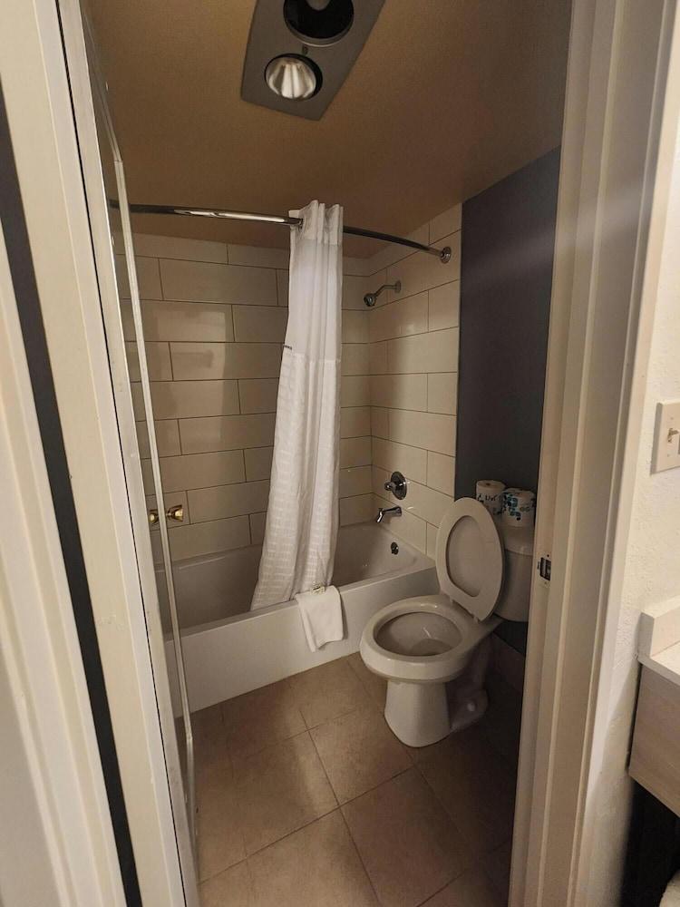 Extended Stay Hotel, Sterling photo 26