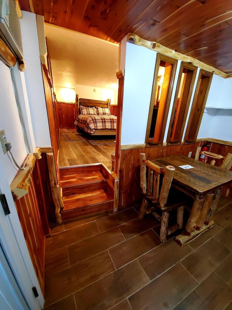 Log Cabin Inn photo 96