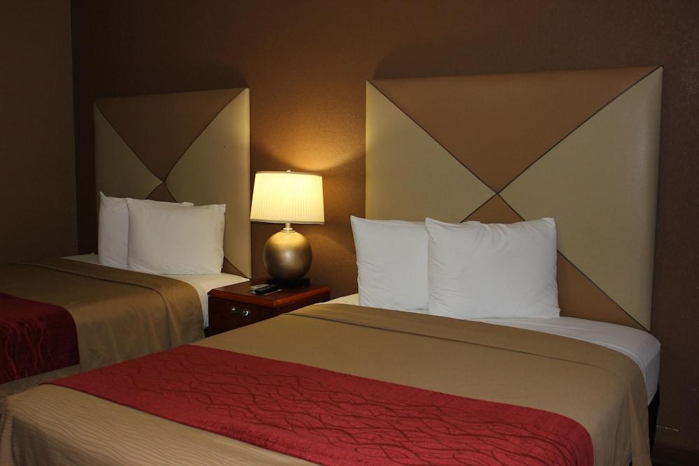 Econo Lodge Oskaloosa photo 45