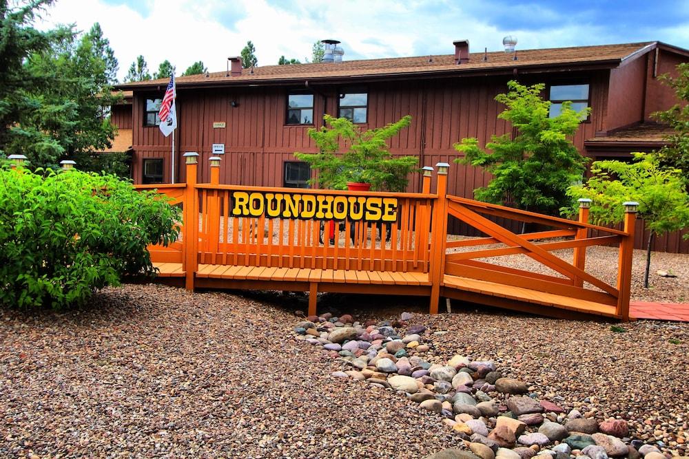 Roundhouse Resort photo 1