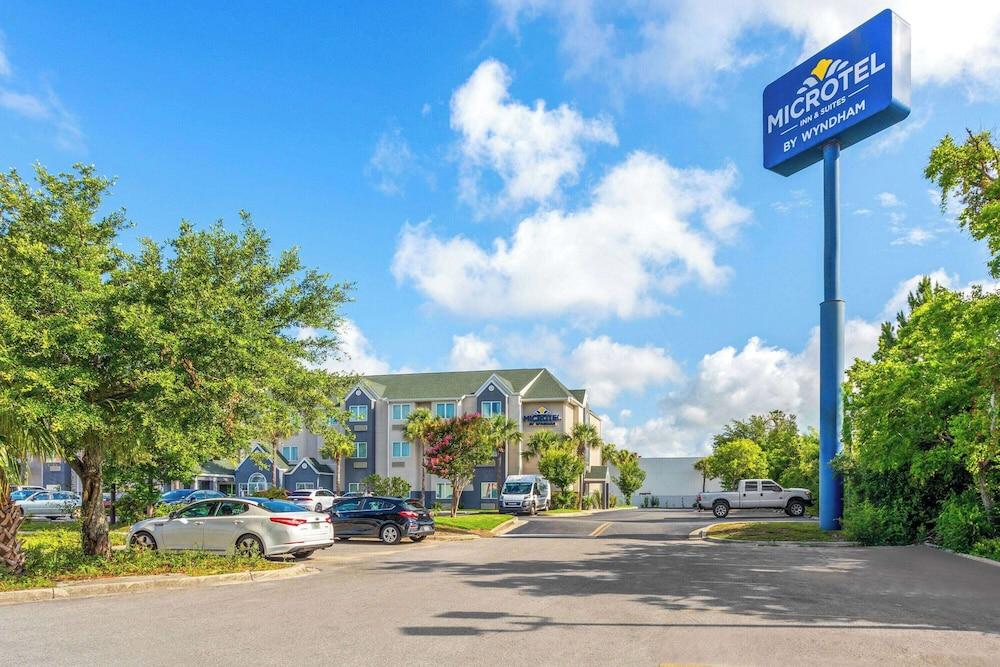 Microtel Inn & Suites by Wyndham Panama City photo 43