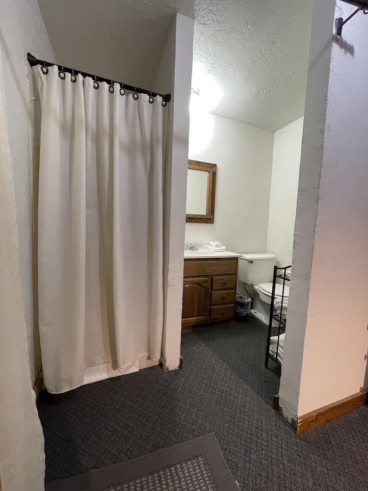 Adventures Vacation Rentals photo 7