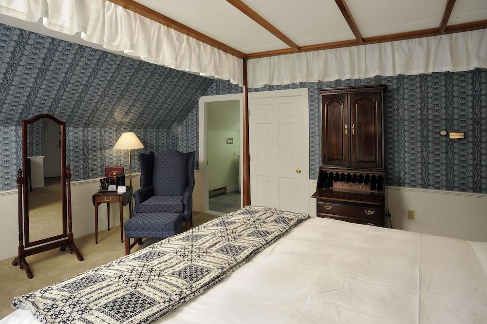 Old Sturbridge Inn and Reeder Family Lodges photo 4