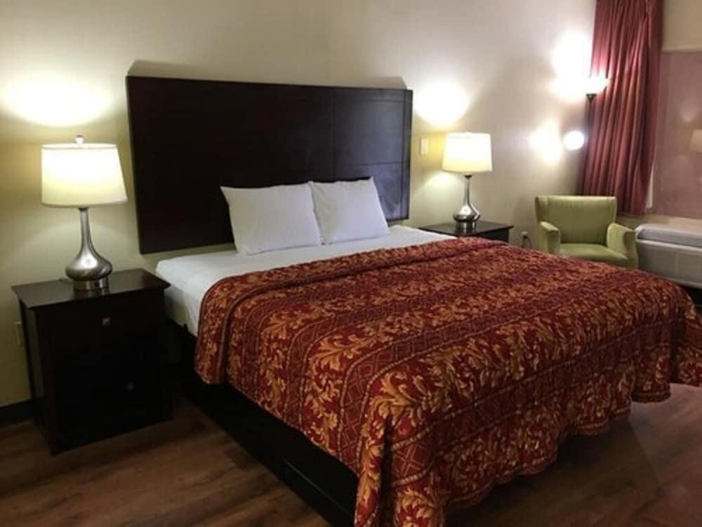 Havelock Inn & Suites photo 9