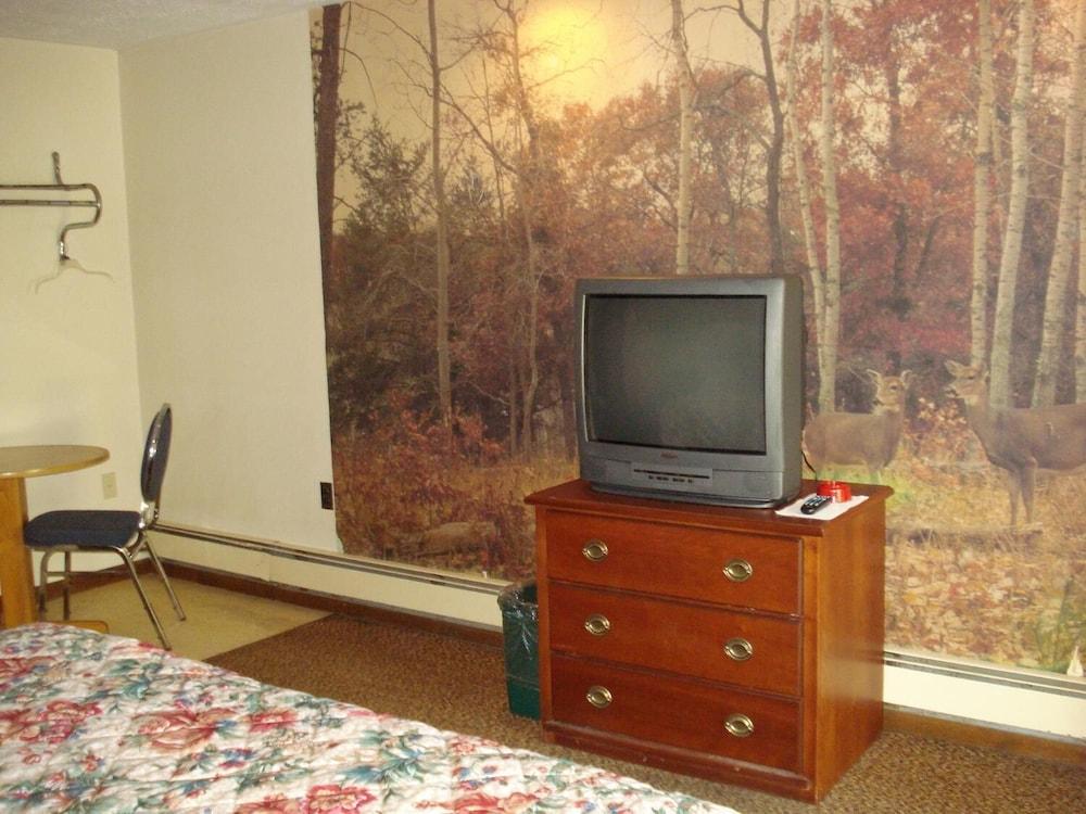 Cedar Grove Motel photo 13