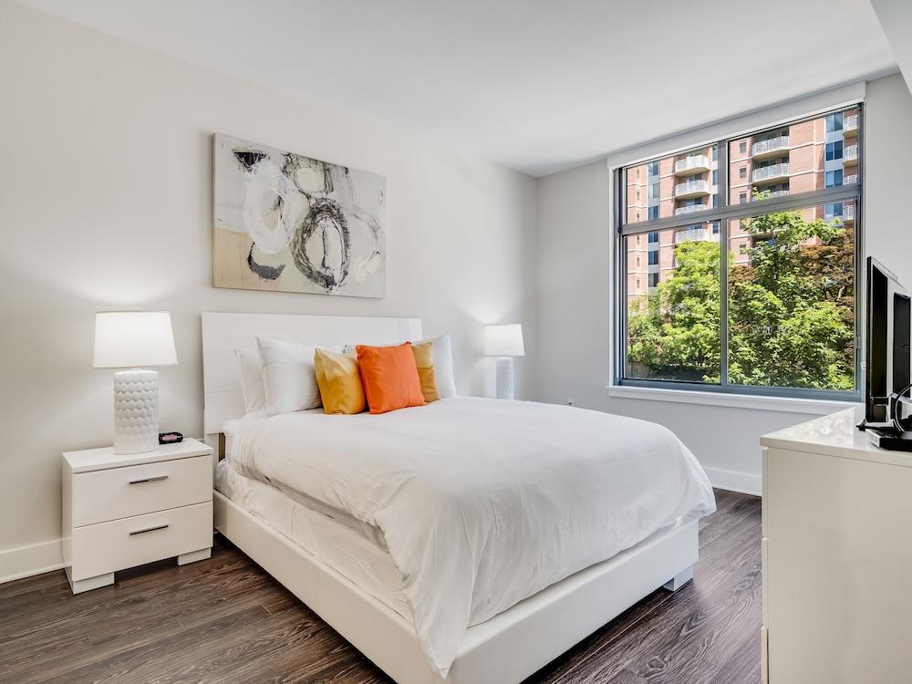Global Luxury Suites at Bethesda Metro photo 19