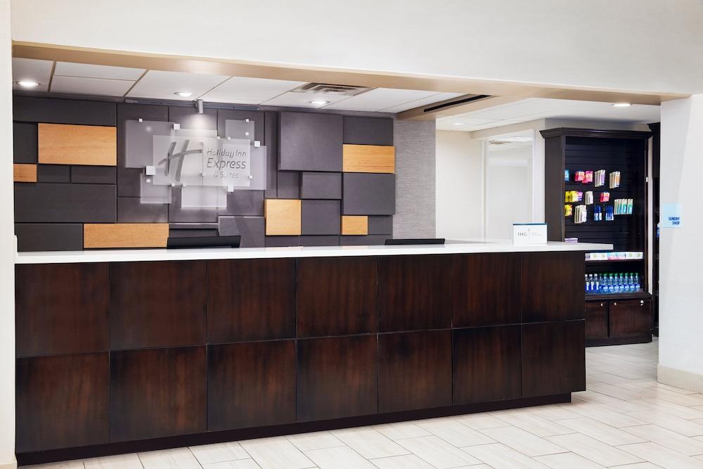 Holiday Inn Express & Suites Jacksonville SE- Med Ctr Area by IHG photo 2