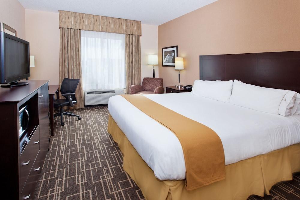 Holiday Inn Express Hotel & Suites Jackson NE by IHG photo 8