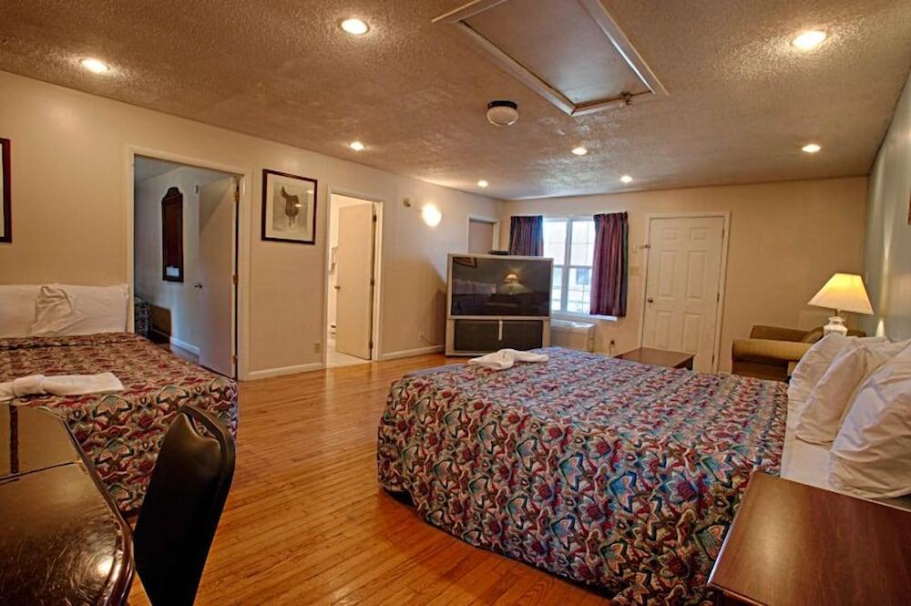Economy Motel Inn & Suites photo 9