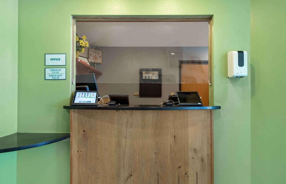 Extended Stay America Select Suites - Laredo photo 21