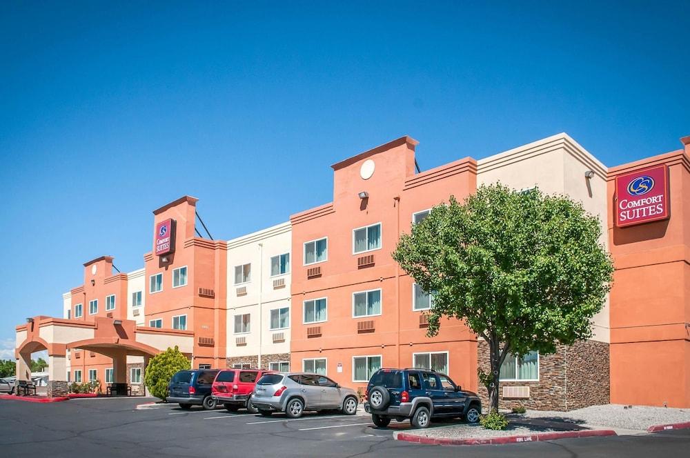 Comfort Suites Albuquerque/North Journal Center photo 6