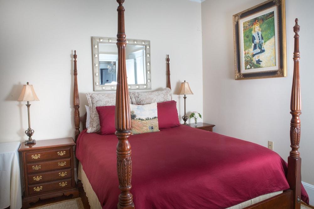 Burke Manor Inn & Pavilion photo 25