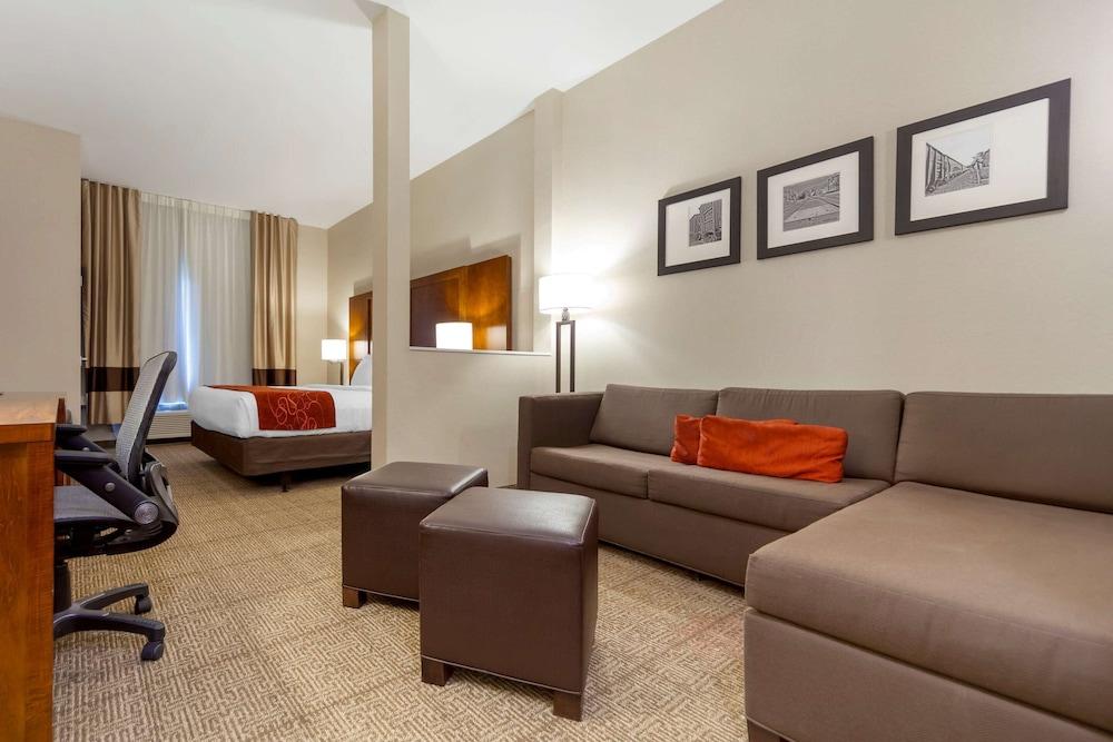 Comfort Suites La Vista - Omaha photo 15