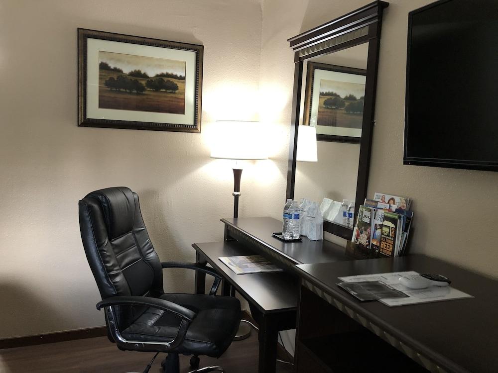 Valueinn Motel photo 23
