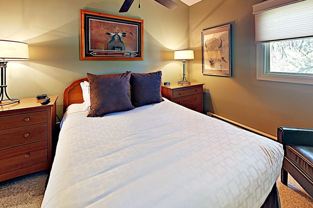 The Timberline Condominiums photo 56