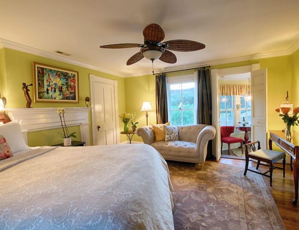The Foster Harris House photo 4