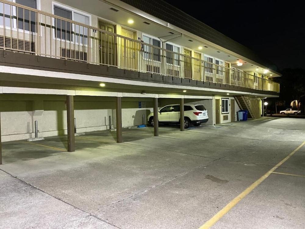 Bayview Motel photo 10