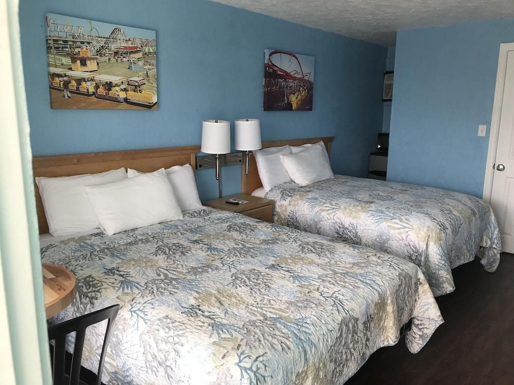 Surf Comber Motel photo 18