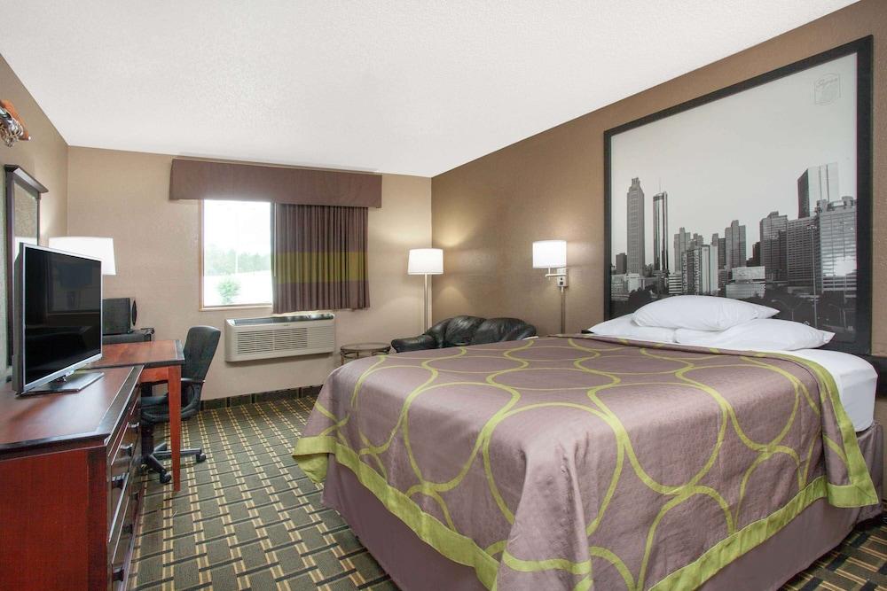 Super 8 by Wyndham Waycross GA photo 9