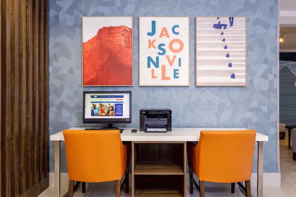 Holiday Inn Express Hotel & Suites Jacksonville South I-295 by IHG photo 49